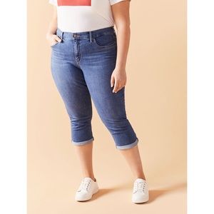 Levi's Denim Capri Pants